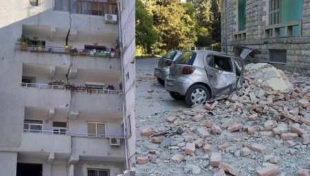 Землетрясение с афтершоками в Албании: 44 пострадавших и разрушенные дома