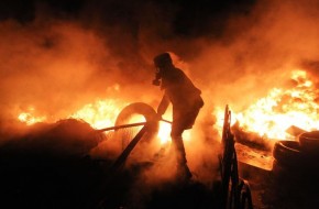 Киев перед нормандским саммитом: «готовьте дрова для Майдана»