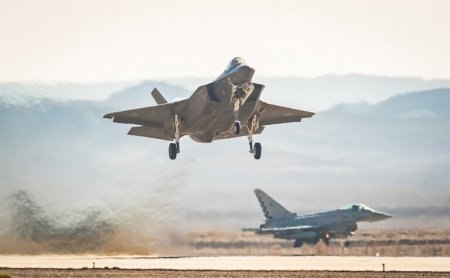Израильские истребители F-35 отработали «уход» от С-400 и «уничтожили» российскую суперракету (ФОТО)