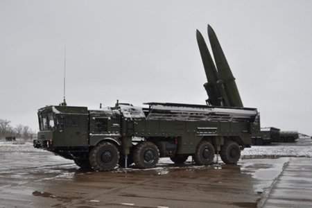 Российские сухопутные войска получили новейшие "Искандеры" на перевооружение