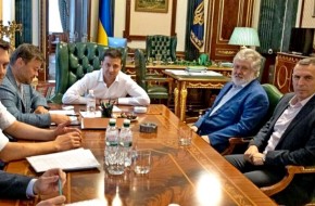 Коломойского подталкивают признать Крым российским
