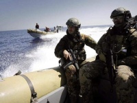 ЕС запустит новую операцию в Средиземном море для контроля оружейного эмбар ...