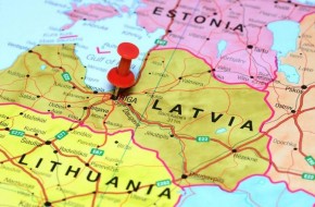 НАТО не придет: эксперты из США открыли Польше и Прибалтике горькую правду