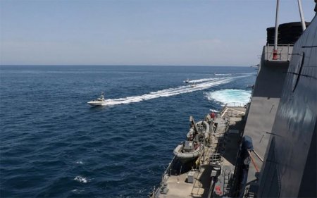 США запретили Ирану приближаться к своим кораблям в Персидском заливе