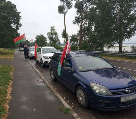 Белоруссия вышла на улицы за и против Лукашенко: главное с протестов (+ФОТО, ВИДЕО)
