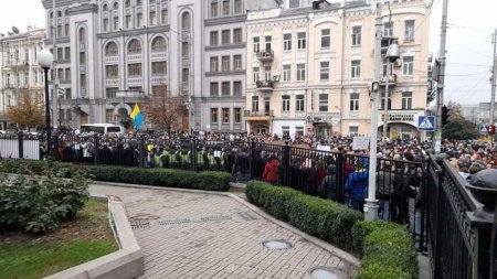 «Геть свиней!»: на Украине начался новый майдан (ФОТО, ВИДЕО)