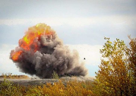 Взрывы у позиций и в блиндаже — ВСУ несут потери: сводка с Донбасса