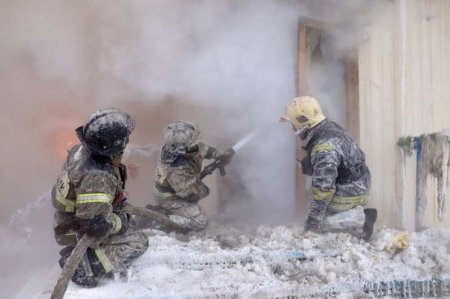 Особенности «национального» пожаротушения в -50 в Якутии (ФОТО, ВИДЕО)