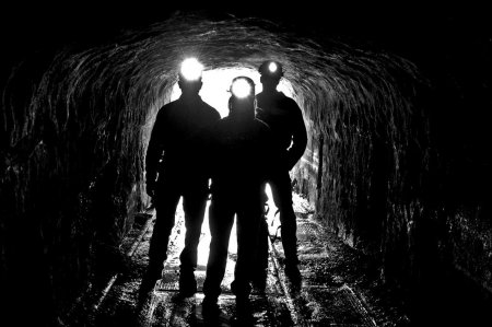 После трагедии на «Листвяжной» на шахтах Кузбасса выявлены сотни нарушений