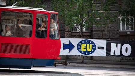 Долгая дорога в ЕС: балканские страны обиделись на Брюссель