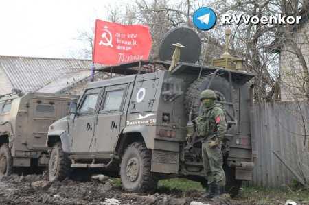 УАЗ «Русской Весны» на фронте спасает раненых бойцов ДНР (ВИДЕО)