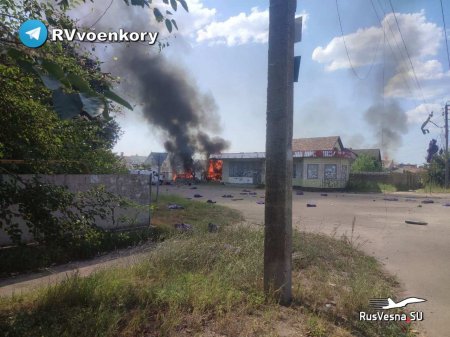 Украинские террористы наносят новые удары по Новой Каховке (ФОТО, ВИДЕО)