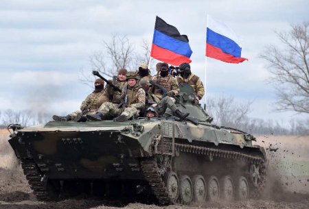 Артиллерия Армии ДНР уничтожила опорный пункт ВСУ (ВИДЕО)