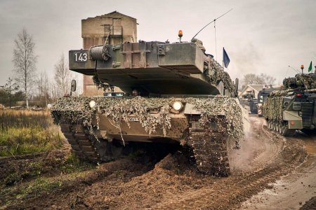 Испания весной направит Киеву танки Leopard, которые долго хранились на складе