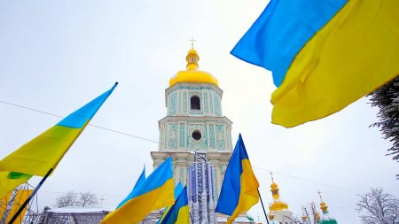 Киевский режим намерен провести «ревизию святых мощей» Киево-Печерской лавры