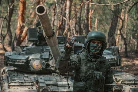 Кадры атаки: бронегруппа «Отважных» взяла штурмом опорник ВСУ на Кременском ...