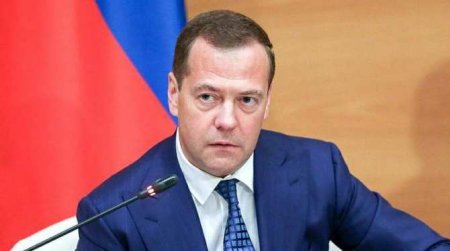 Медведев резко ответил на слова Моравецкого об ударах ВСУ по России