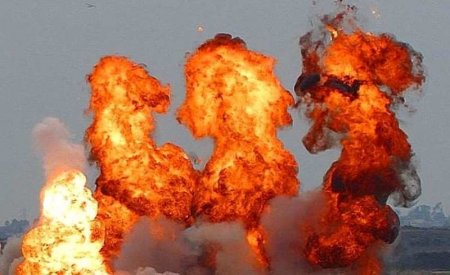 Кадры с дрона ВСУ: украинский укрепрайон в Бахмуте заваливают тоннами снарядов (ВИДЕО)