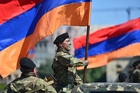 В НАТО призвали Армению вступить в альянс