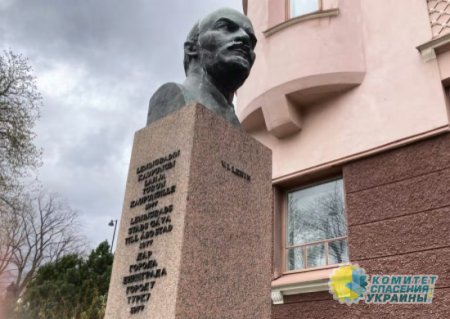 Местный житель отстоял в финском Турку памятник Ленину