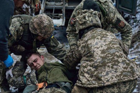 Армия России наступает на Донецком и Лиманском фронтах, попытки врага пойти на штурм оборачиваются большими потерями