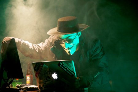 Хакеры Anonymous обнародовали личные данные Трампа
