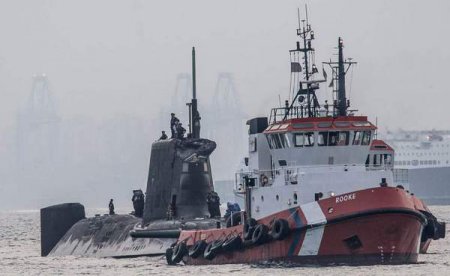Столкновение британской атомной подводной лодки Ambush с танкером