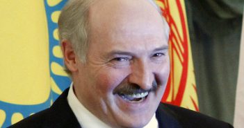 Лукашенко поздравил Трампа с победой