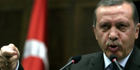 Эрдоган пригрозил ЕС беженцами из-за отказа принимать Турцию