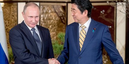Путин предложил Абэ прекратить "исторический пинг-понг" по Курилам