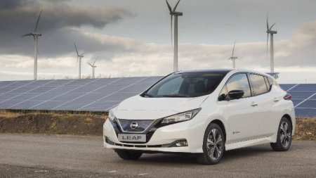 В Европе началось производство электромобиля Nissan Leaf