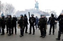Протесты в Париже: задержаны около ста человек
