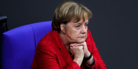 Ангела Меркель похоронила отца и мать