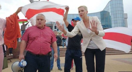 Затолкали в микроавтобус «Связь»: в Минске «похищена» одна из лидеров оппозиции