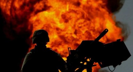 Огонь и бегущие боевики ВСУ: кадры удара по Дружковке (ФОТО)