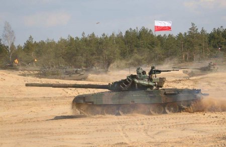С какими танками Польша будет проводить «миротворческую операцию» на территории Украины?