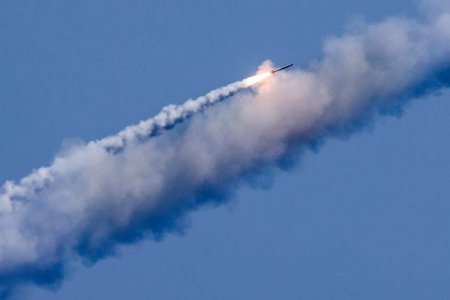 Взрывы гремят в Днепропетровской, Харьковской и Полтавской областях, ракеты несутся к целям (ФОТО, ВИДЕО)